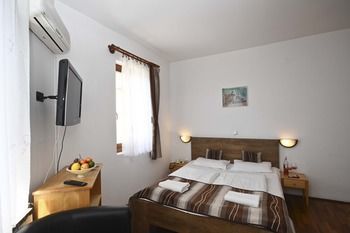 Hotel Rubinia Еґер Екстер'єр фото