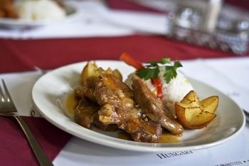 Hotel Rubinia Еґер Екстер'єр фото