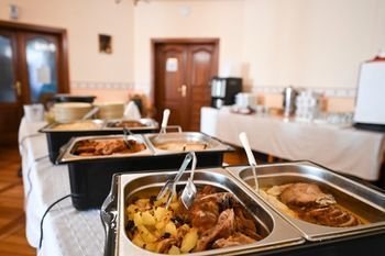 Hotel Rubinia Еґер Екстер'єр фото
