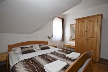 Hotel Rubinia Еґер Екстер'єр фото